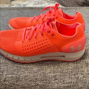 Under Armour tennis shoes